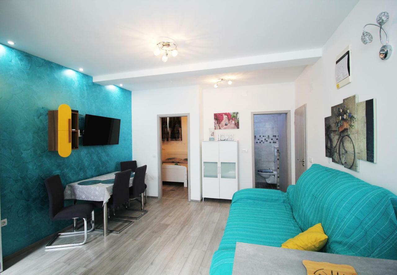 Apartment Kala Kaštela Esterno foto